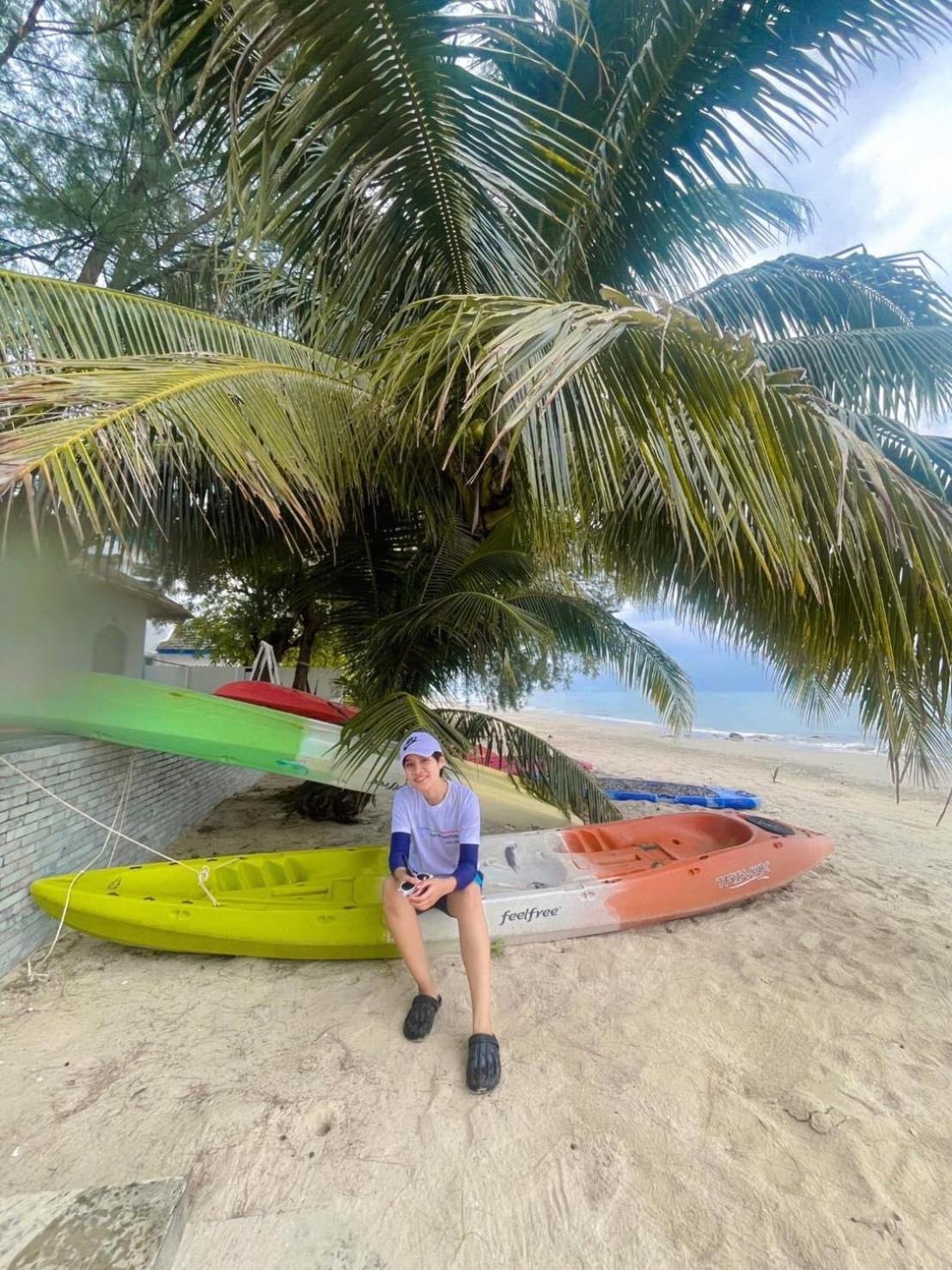 Отель Meet The Sea Khlong Yai Экстерьер фото